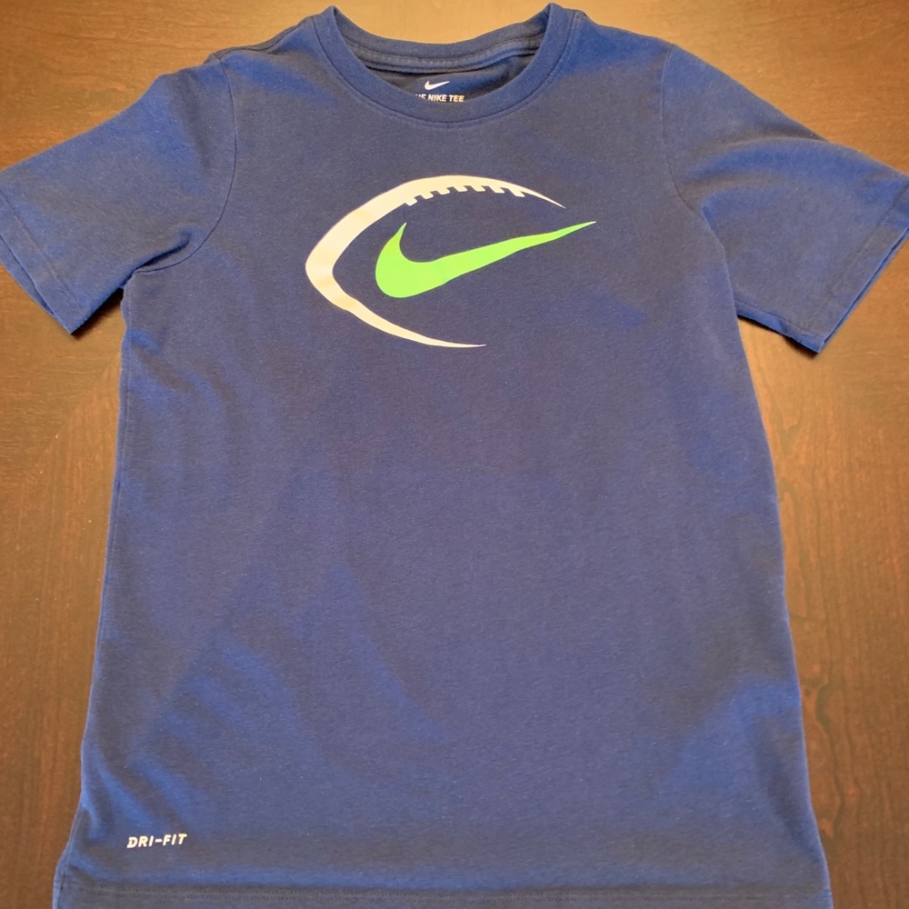 Boys Nike Dri-Fit graphic tee